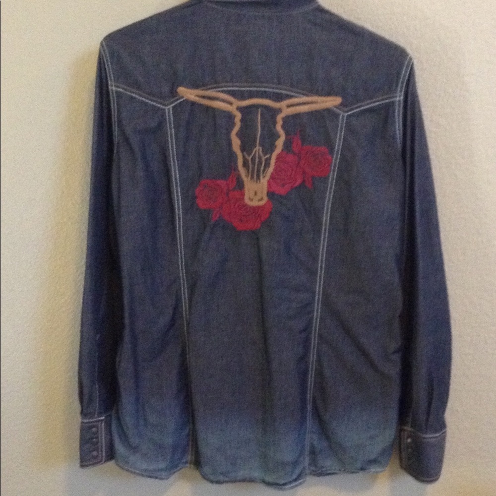 Ariat  Fitted Western Shirt.